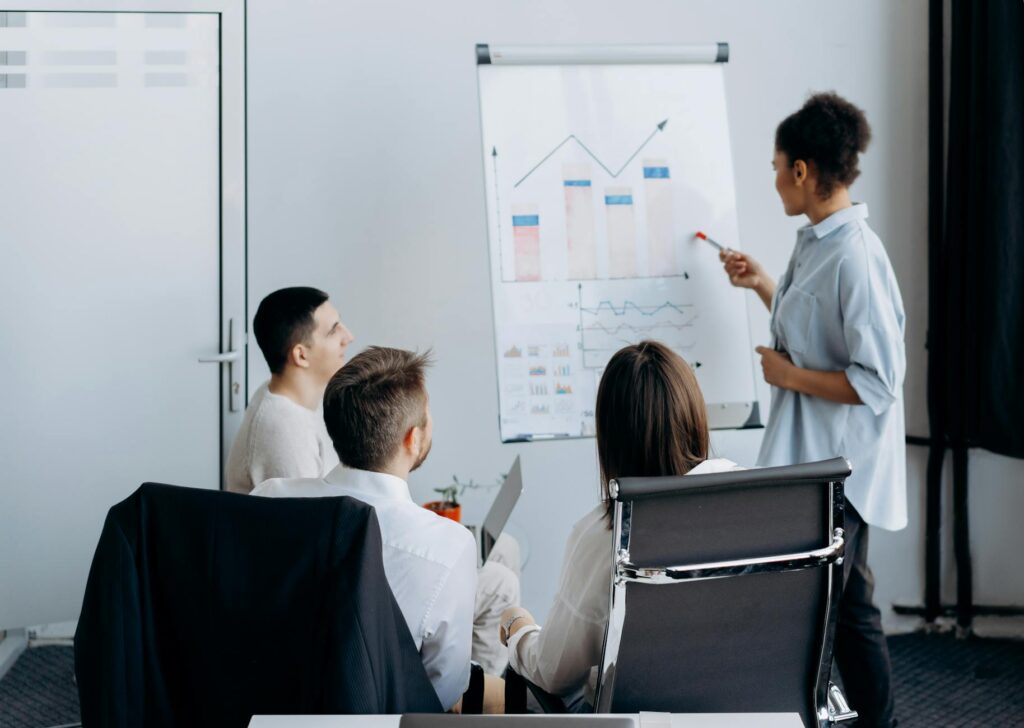 Continuous Feedback Loops for Sales Performance Continuous Feedback Loops for Sales Performance
