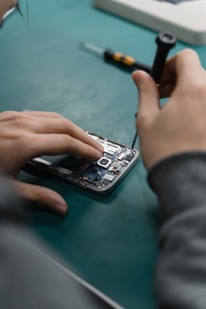 Tools and Technologies for Supporting IT and Business Integration