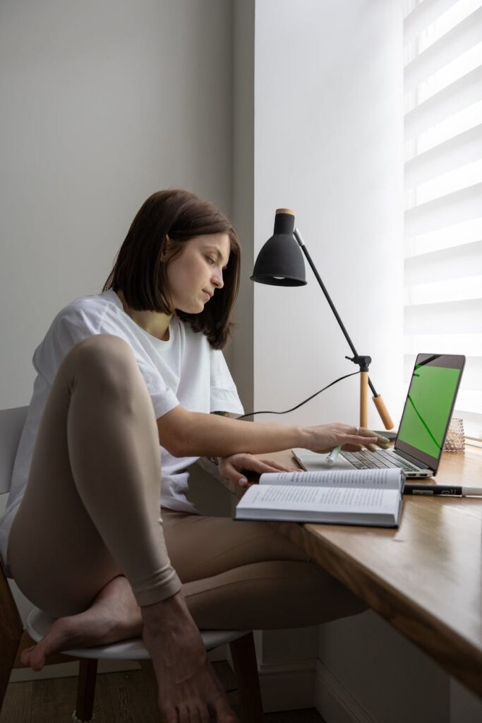 Addressing Privacy Concerns in Social Media Use Addressing Privacy Concerns in Social Media Use