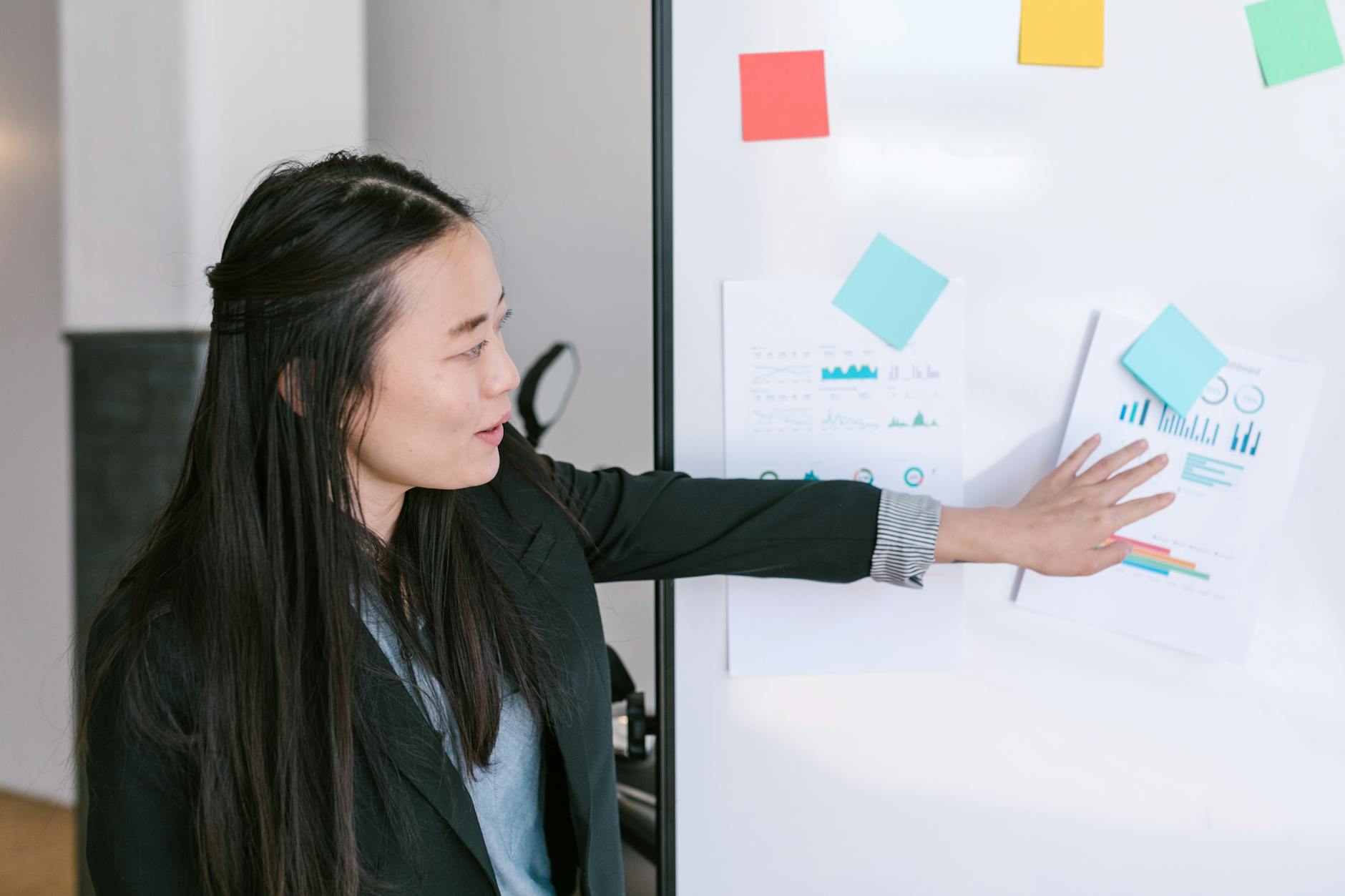 The Importance of Networking for Advancing in Market Research