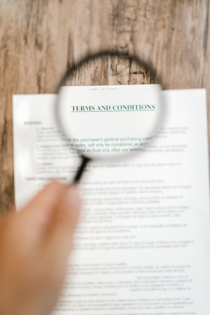 Understanding Franchise Agreements: Key Clauses to Review Understanding Franchise Agreements: Key Clauses to Review