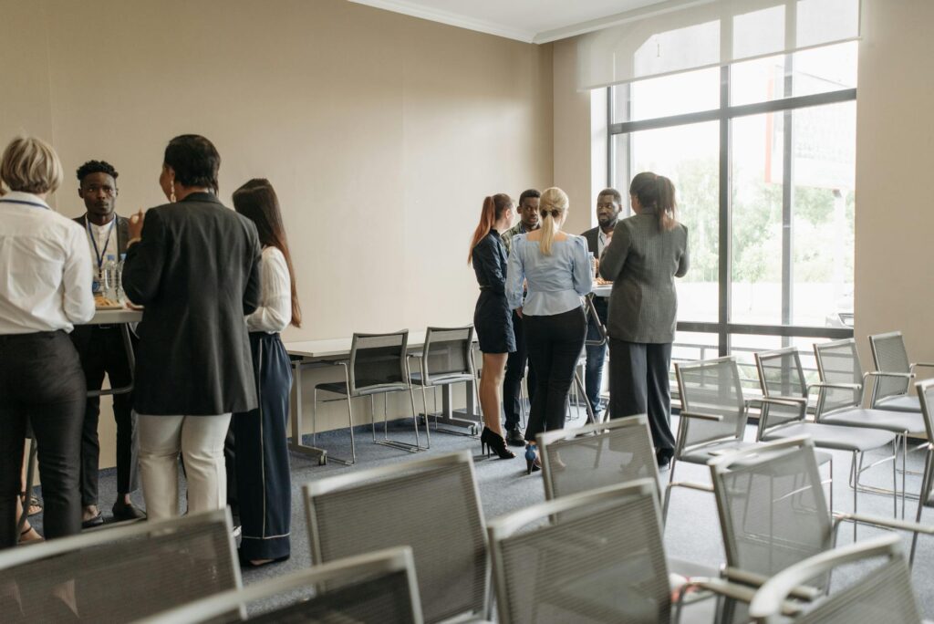 Utilizing Facebook Groups for HR Discussions