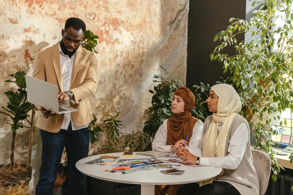 Leveraging Diverse Perspectives For Innovative Sales Strategies