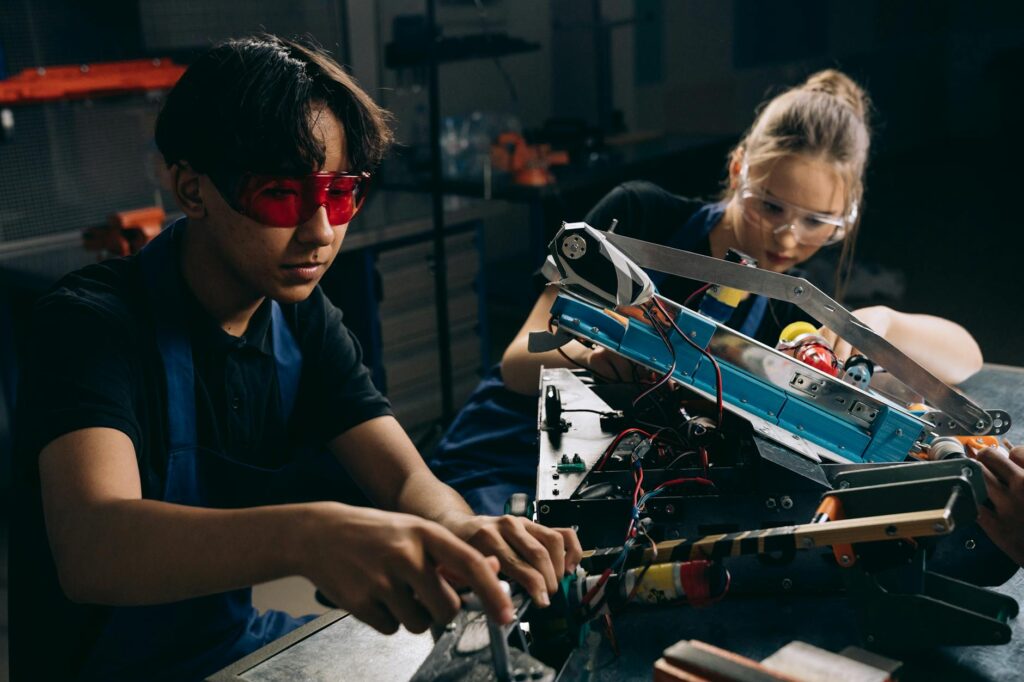 Understanding the Role of Prototyping in Hardware Design Understanding the Role of Prototyping in Hardware Design