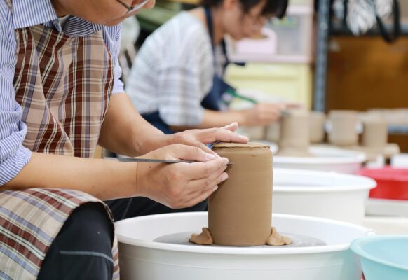 Navigating Sudden Design Changes: Keeping Project Timelines on Track in Graphic Design