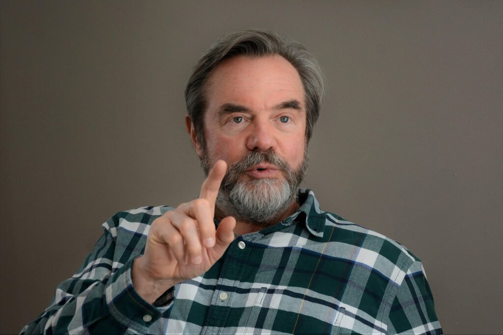 Effective Communication: Presenting New Technologies to Experts