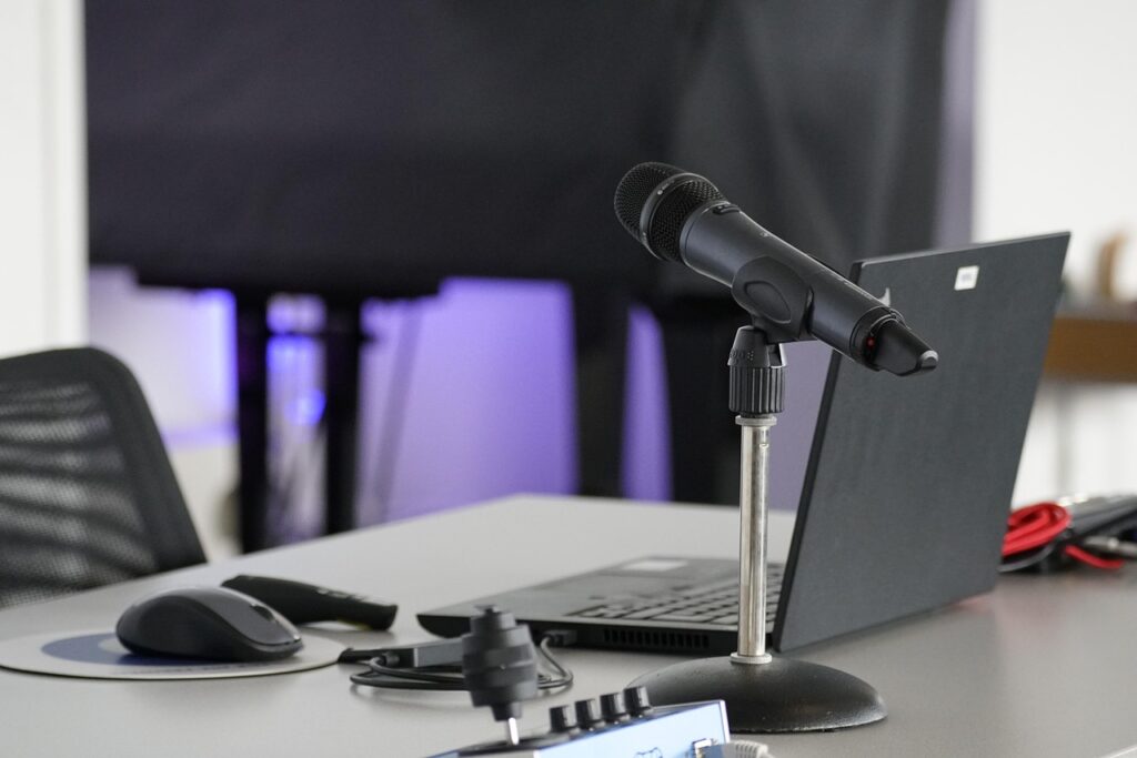 Tools to Enhance Remote Team Communication Tools to Enhance Remote Team Communication