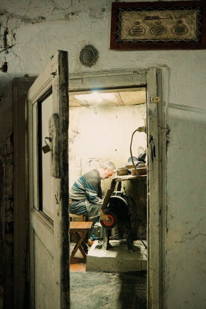 Leveraging Industry Experience for Credibility