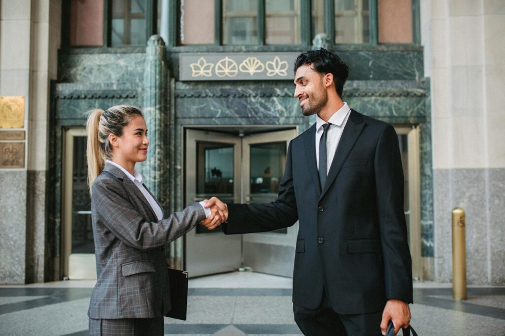 Effective Communication Techniques with Investors Effective Communication Techniques with Investors