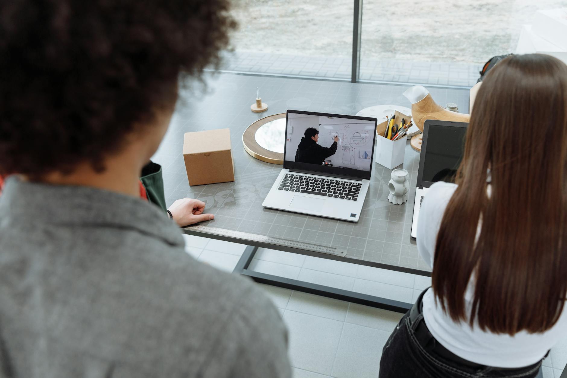 Fostering Teamwork and Belonging Among Remote HR Employees