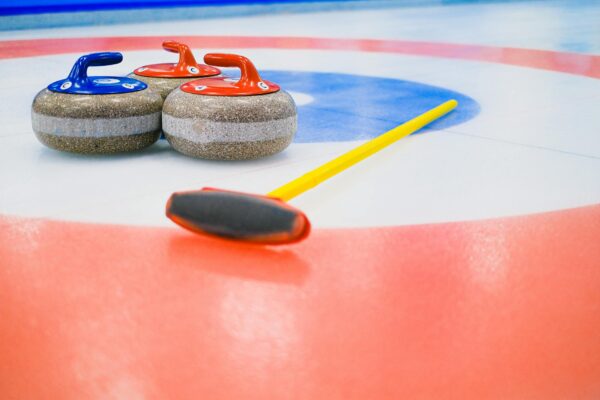 How to Address Team Member Underperformance and Maintain Accountability in Giving Feedback