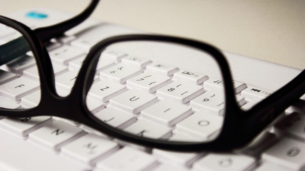 How Being Bilingual Can Enhance Cross-Cultural Communication in the Workplace