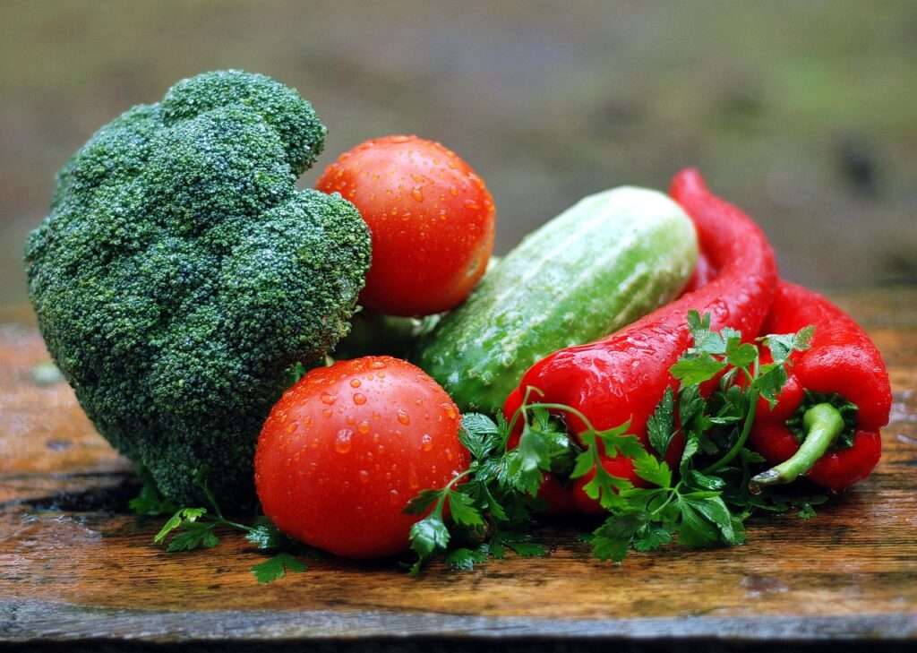 Tips for Encouraging Healthy Eating Habits in the Workplace through the Mediterranean Diet Tips for Encouraging Healthy Eating Habits in the Workplace through the Mediterranean Diet