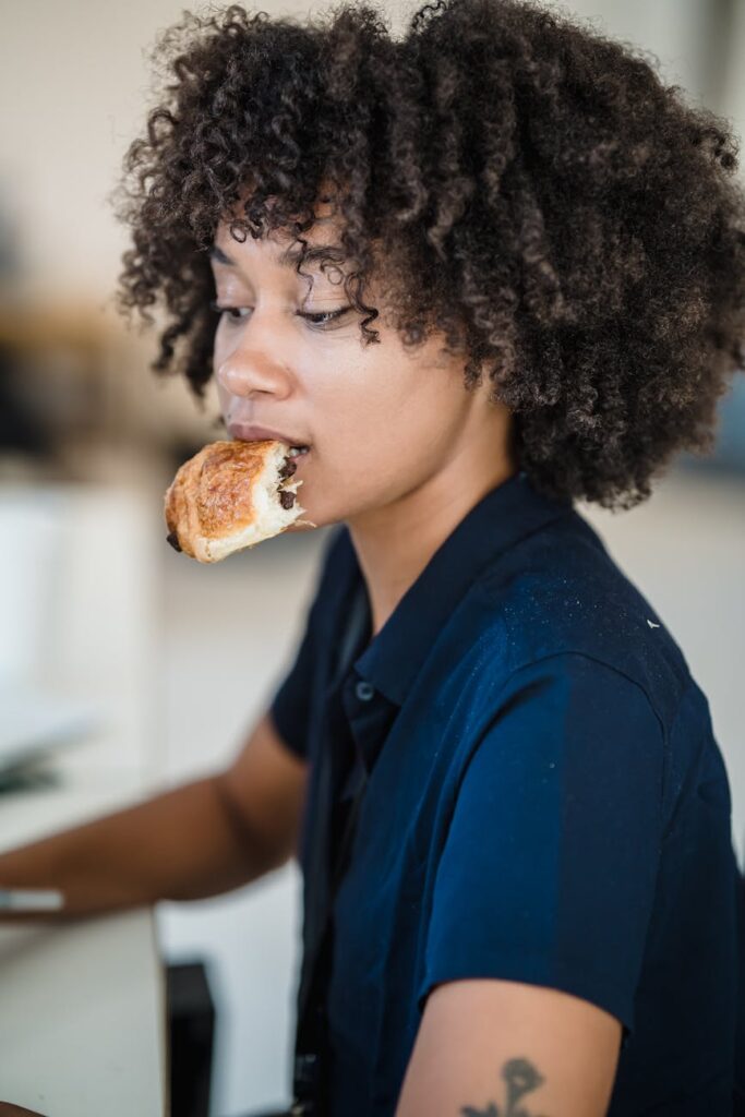 The Impact of Mindful Eating on Employee Productivity The Impact of Mindful Eating on Employee Productivity