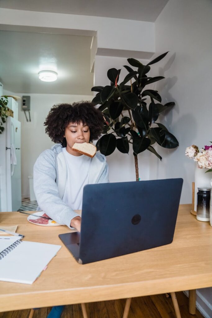 Boosting Employee Morale: The Impact of a Balanced Breakfast on Workplace Satisfaction