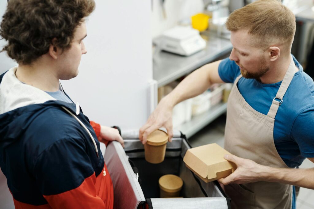 How Meal Delivery Services Can Help Reduce Workplace Stress and Burnout How Meal Delivery Services Can Help Reduce Workplace Stress and Burnout