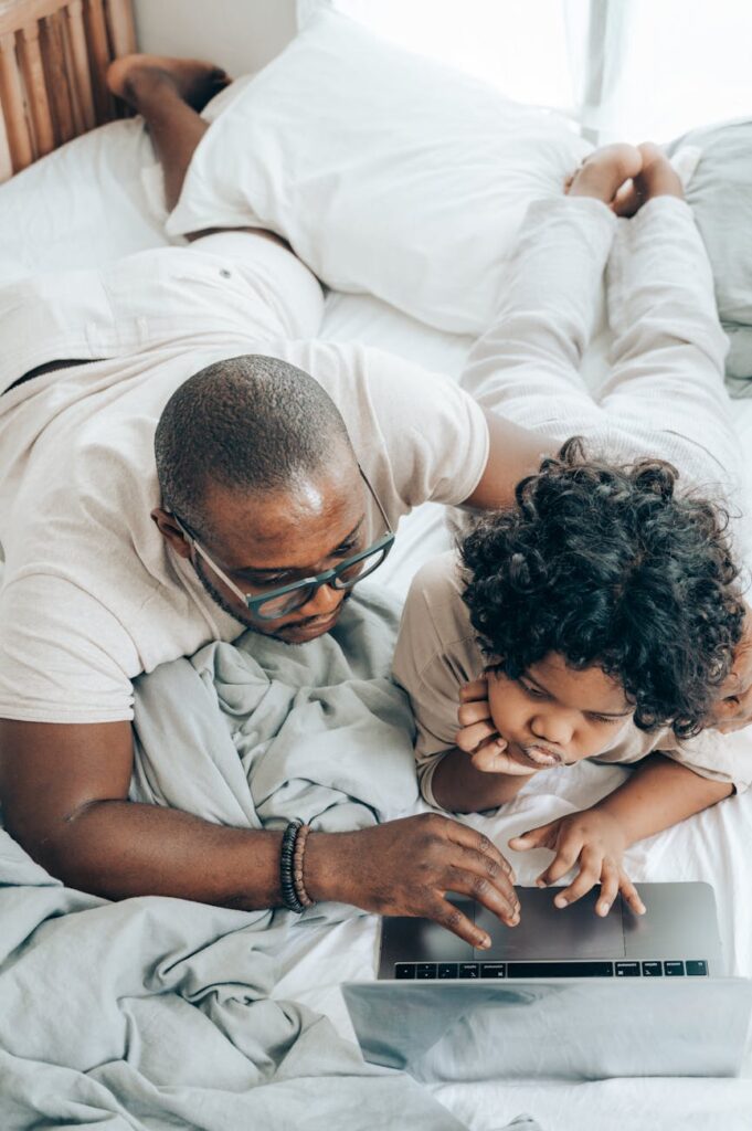 The Single Parent's Guide to Creating a Standout Online Dating Profile
