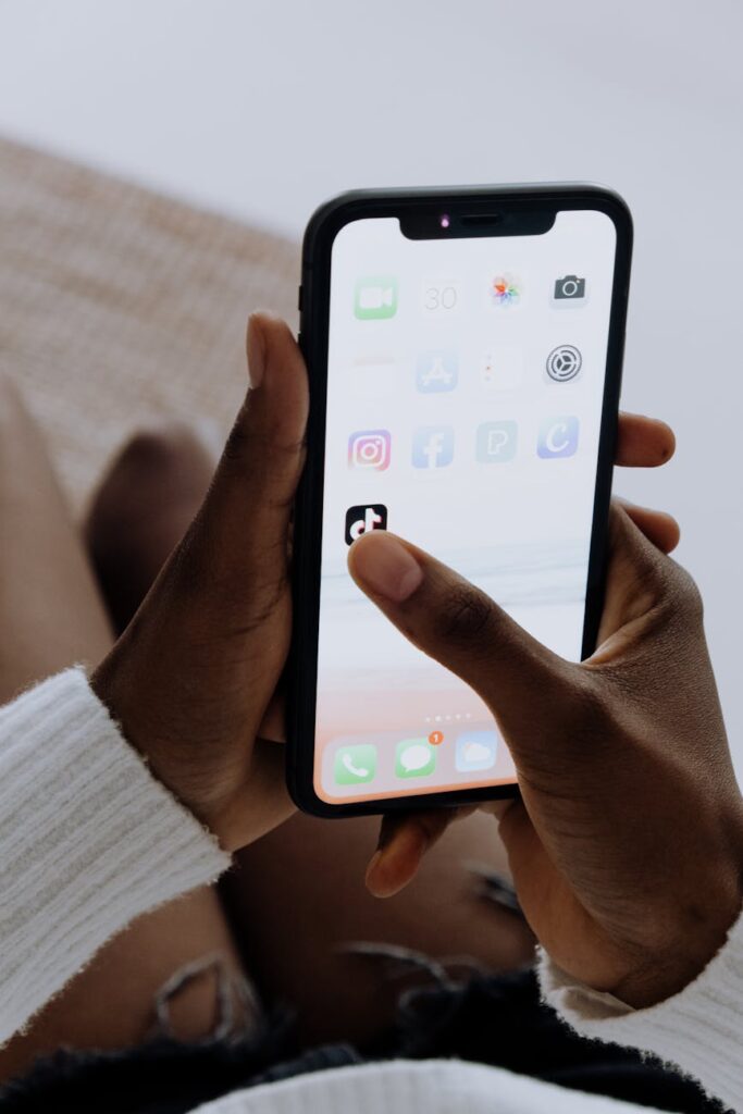 Maximize Efficiency: Top Apps for HR to Streamline Daily Operations Maximize Efficiency: Top Apps for HR to Streamline Daily Operations