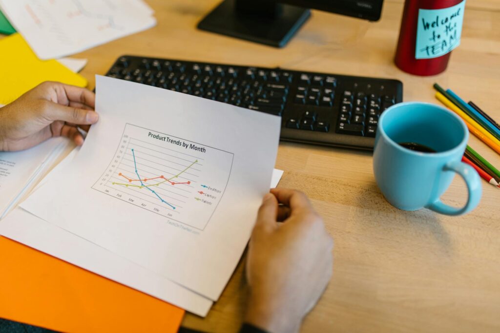 Performance Reviews: The Pros and Cons of Traditional Evaluation Methods Performance Reviews: The Pros and Cons of Traditional Evaluation Methods