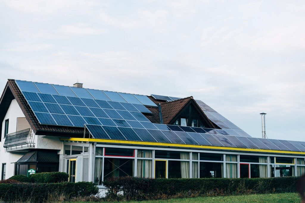 Building a Diverse and Inclusive Workforce in the Sustainable Energy Industry Building a Diverse and Inclusive Workforce in the Sustainable Energy Industry