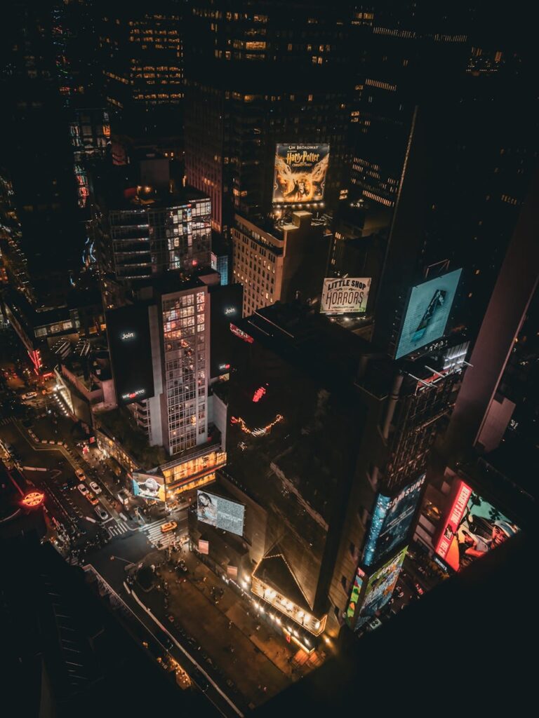 Balancing Work-Life Integration in Thriving Urban Centers